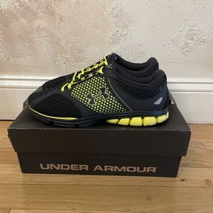 MEN’S ASSERT RUNNING SHOE SZ 8